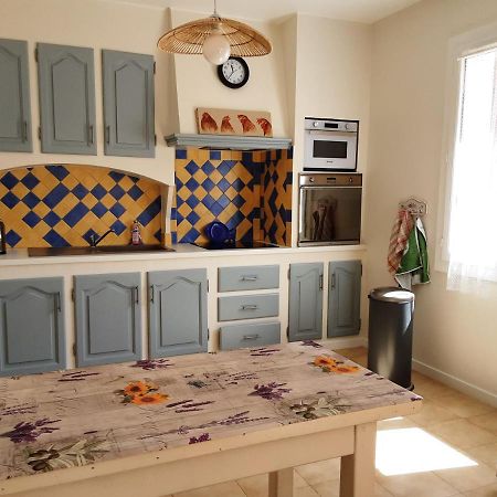 La Bonbonne En Provence Villa Travaillan Екстериор снимка
