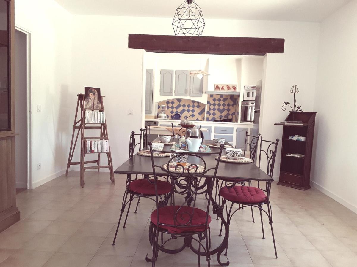 La Bonbonne En Provence Villa Travaillan Екстериор снимка