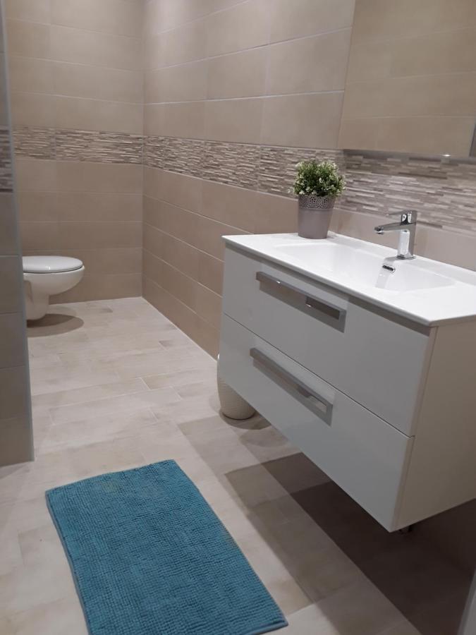 La Bonbonne En Provence Villa Travaillan Екстериор снимка