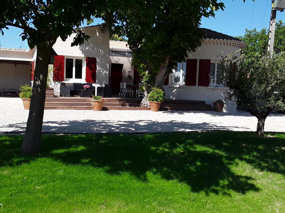 La Bonbonne En Provence Villa Travaillan Екстериор снимка